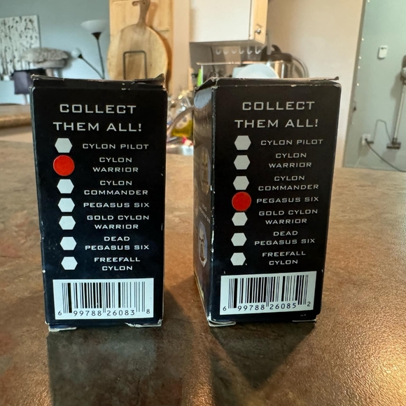 Battlestar Galactica Razor Figures Cylon Toaster Number 6 - Picture 2 of 2